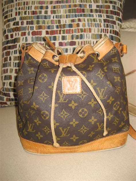 louis vuitton monogram canvas noe bucket tote